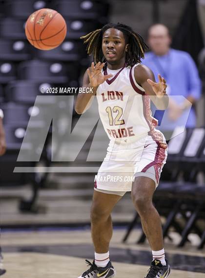 Thumbnail 2 in Cardinal Ritter College Prep vs Putnam City North (Norm Stewart Classic) photogallery.