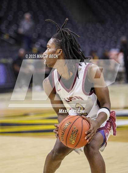 Thumbnail 3 in Cardinal Ritter College Prep vs Putnam City North (Norm Stewart Classic) photogallery.