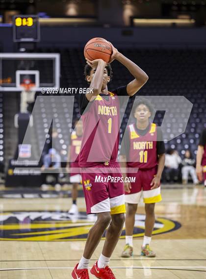 Thumbnail 1 in Cardinal Ritter College Prep vs Putnam City North (Norm Stewart Classic) photogallery.