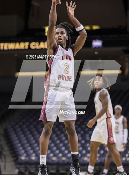 Thumbnail 1 in Cardinal Ritter College Prep vs Putnam City North (Norm Stewart Classic) photogallery.