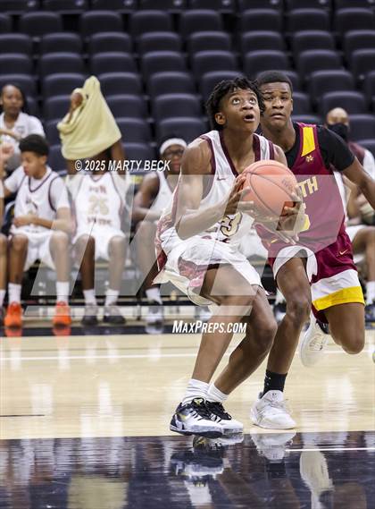 Thumbnail 1 in Cardinal Ritter College Prep vs Putnam City North (Norm Stewart Classic) photogallery.