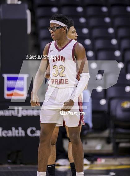 Thumbnail 1 in Cardinal Ritter College Prep vs Putnam City North (Norm Stewart Classic) photogallery.