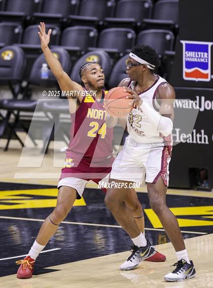 Thumbnail 1 in Cardinal Ritter College Prep vs Putnam City North (Norm Stewart Classic) photogallery.