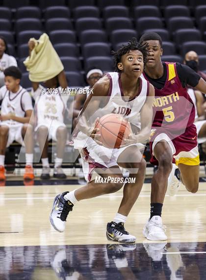 Thumbnail 2 in Cardinal Ritter College Prep vs Putnam City North (Norm Stewart Classic) photogallery.