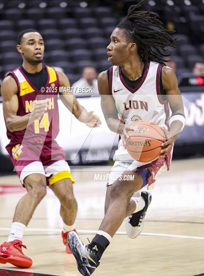 Thumbnail 2 in Cardinal Ritter College Prep vs Putnam City North (Norm Stewart Classic) photogallery.