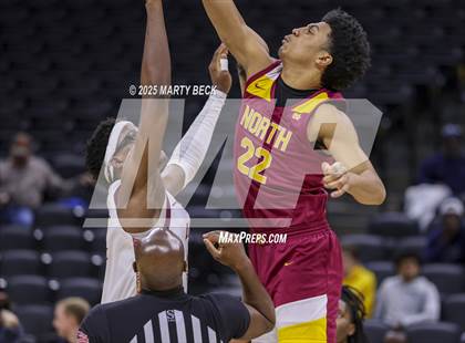Thumbnail 3 in Cardinal Ritter College Prep vs Putnam City North (Norm Stewart Classic) photogallery.