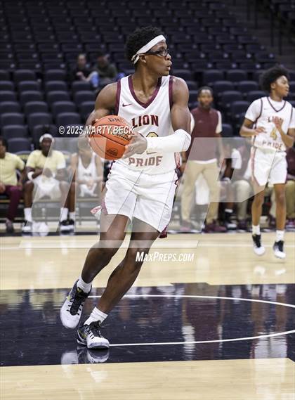 Thumbnail 1 in Cardinal Ritter College Prep vs Putnam City North (Norm Stewart Classic) photogallery.