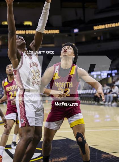Thumbnail 2 in Cardinal Ritter College Prep vs Putnam City North (Norm Stewart Classic) photogallery.