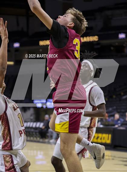 Thumbnail 3 in Cardinal Ritter College Prep vs Putnam City North (Norm Stewart Classic) photogallery.