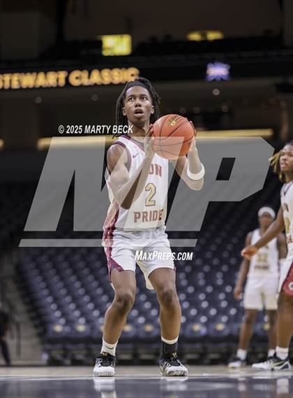 Thumbnail 3 in Cardinal Ritter College Prep vs Putnam City North (Norm Stewart Classic) photogallery.