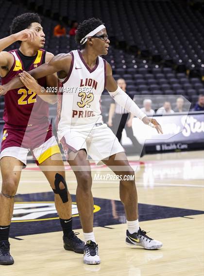 Thumbnail 2 in Cardinal Ritter College Prep vs Putnam City North (Norm Stewart Classic) photogallery.