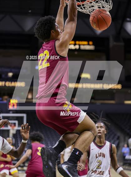 Thumbnail 3 in Cardinal Ritter College Prep vs Putnam City North (Norm Stewart Classic) photogallery.