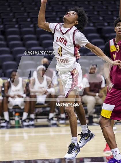 Thumbnail 1 in Cardinal Ritter College Prep vs Putnam City North (Norm Stewart Classic) photogallery.