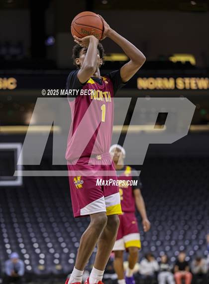 Thumbnail 2 in Cardinal Ritter College Prep vs Putnam City North (Norm Stewart Classic) photogallery.