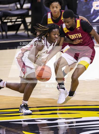 Thumbnail 3 in Cardinal Ritter College Prep vs Putnam City North (Norm Stewart Classic) photogallery.