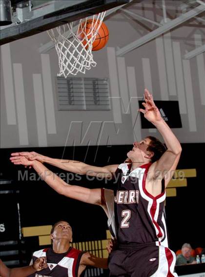 Thumbnail 3 in Temecula Valley vs. JSerra Catholic (MaxPreps Holiday Classic) photogallery.