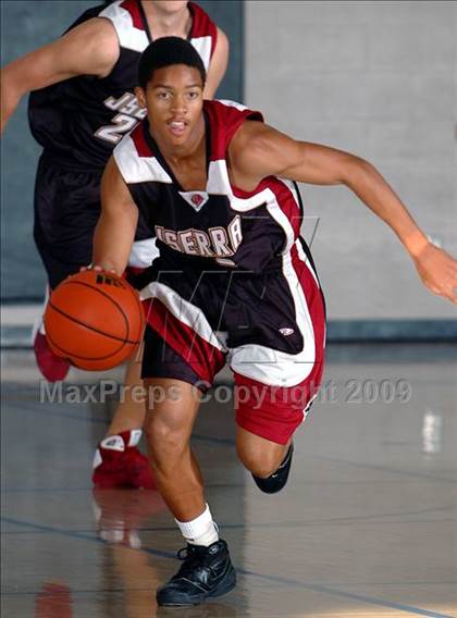 Thumbnail 1 in Temecula Valley vs. JSerra Catholic (MaxPreps Holiday Classic) photogallery.