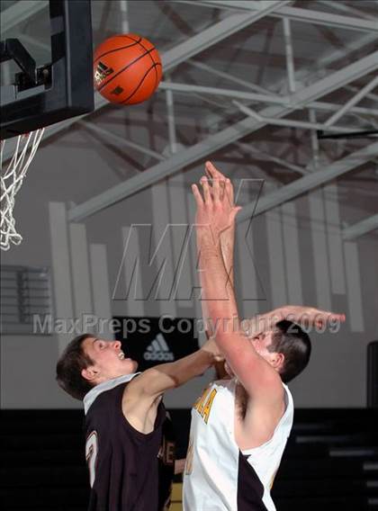 Thumbnail 3 in Temecula Valley vs. JSerra Catholic (MaxPreps Holiday Classic) photogallery.