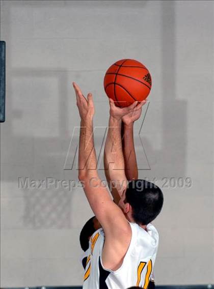 Thumbnail 2 in Temecula Valley vs. JSerra Catholic (MaxPreps Holiday Classic) photogallery.