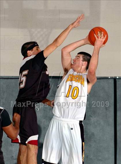 Thumbnail 3 in Temecula Valley vs. JSerra Catholic (MaxPreps Holiday Classic) photogallery.