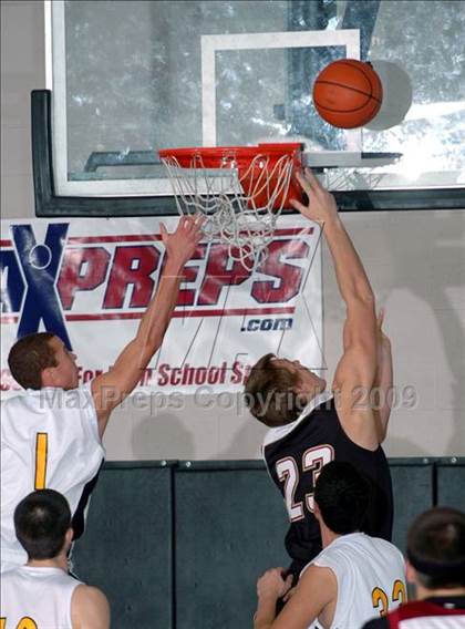 Thumbnail 3 in Temecula Valley vs. JSerra Catholic (MaxPreps Holiday Classic) photogallery.
