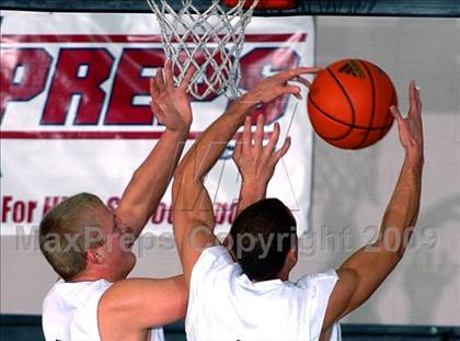 Thumbnail 3 in Temecula Valley vs. JSerra Catholic (MaxPreps Holiday Classic) photogallery.