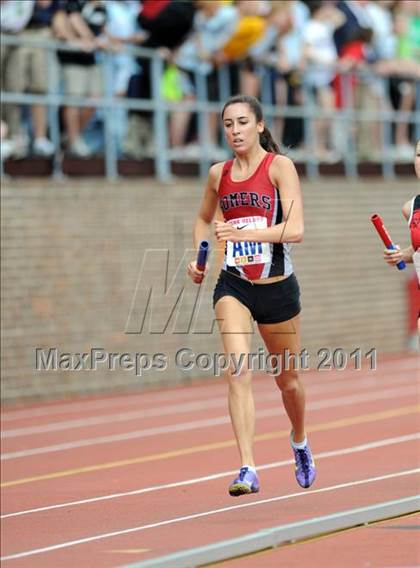 Thumbnail 3 in 117th Penn Relays (Girls 400m Hurdles and 4x800m Event 103) photogallery.