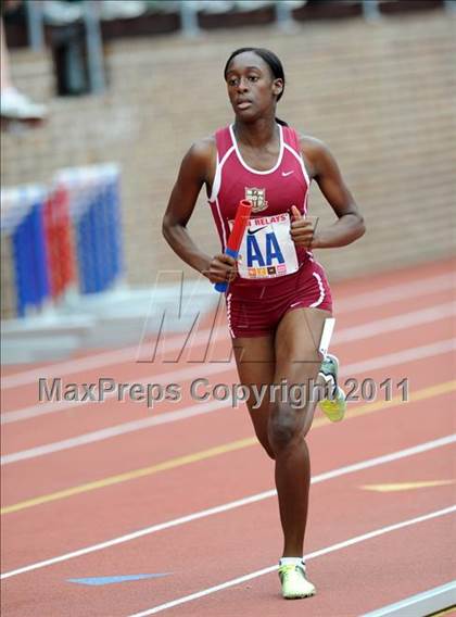 Thumbnail 1 in 117th Penn Relays (Girls 400m Hurdles and 4x800m Event 103) photogallery.