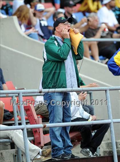 Thumbnail 2 in 117th Penn Relays (Girls 400m Hurdles and 4x800m Event 103) photogallery.