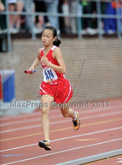 Thumbnail 3 in 117th Penn Relays (Girls 400m Hurdles and 4x800m Event 103) photogallery.
