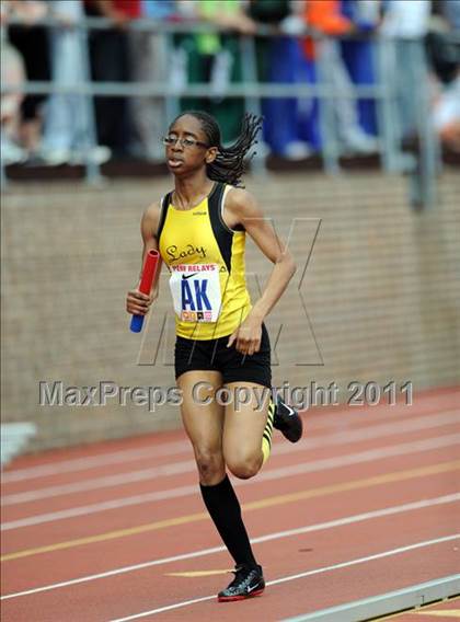 Thumbnail 1 in 117th Penn Relays (Girls 400m Hurdles and 4x800m Event 103) photogallery.