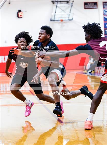 Thumbnail 3 in Forest Hills Vs Patrick School (The Preview HS Showcase) photogallery.