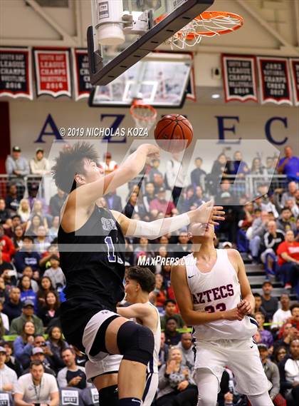 Thumbnail 1 in Sierra Canyon vs. Montgomery (San Diego Tip-Off Challenge) photogallery.