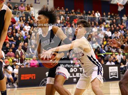 Thumbnail 1 in Sierra Canyon vs. Montgomery (San Diego Tip-Off Challenge) photogallery.