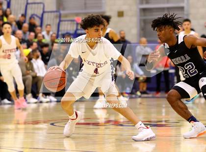 Thumbnail 2 in Sierra Canyon vs. Montgomery (San Diego Tip-Off Challenge) photogallery.