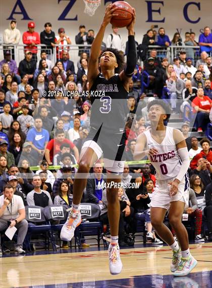 Thumbnail 1 in Sierra Canyon vs. Montgomery (San Diego Tip-Off Challenge) photogallery.