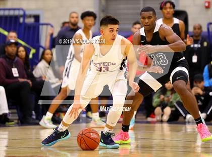 Thumbnail 2 in Sierra Canyon vs. Montgomery (San Diego Tip-Off Challenge) photogallery.