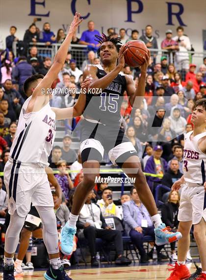 Thumbnail 2 in Sierra Canyon vs. Montgomery (San Diego Tip-Off Challenge) photogallery.