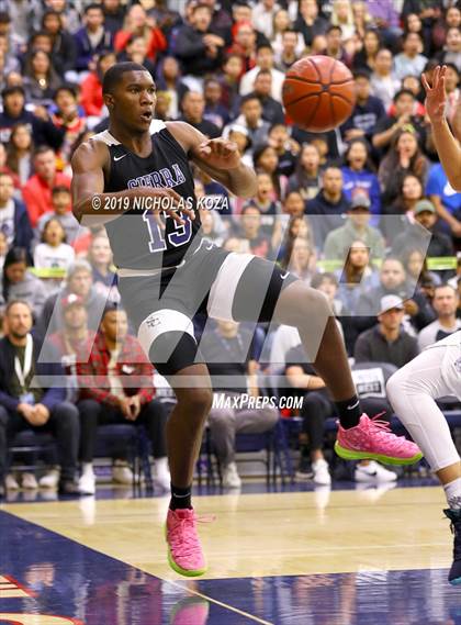 Thumbnail 3 in Sierra Canyon vs. Montgomery (San Diego Tip-Off Challenge) photogallery.