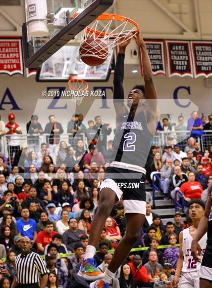 Thumbnail 2 in Sierra Canyon vs. Montgomery (San Diego Tip-Off Challenge) photogallery.