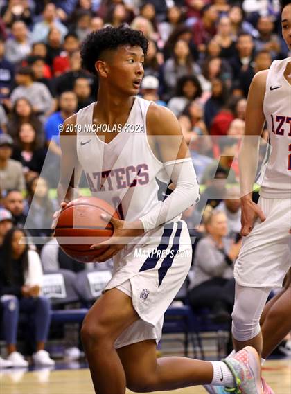 Thumbnail 2 in Sierra Canyon vs. Montgomery (San Diego Tip-Off Challenge) photogallery.