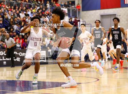 Thumbnail 2 in Sierra Canyon vs. Montgomery (San Diego Tip-Off Challenge) photogallery.