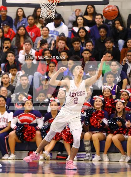 Thumbnail 2 in Sierra Canyon vs. Montgomery (San Diego Tip-Off Challenge) photogallery.