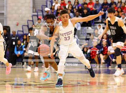 Thumbnail 2 in Sierra Canyon vs. Montgomery (San Diego Tip-Off Challenge) photogallery.