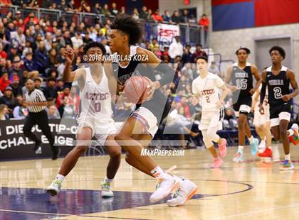 Thumbnail 3 in Sierra Canyon vs. Montgomery (San Diego Tip-Off Challenge) photogallery.