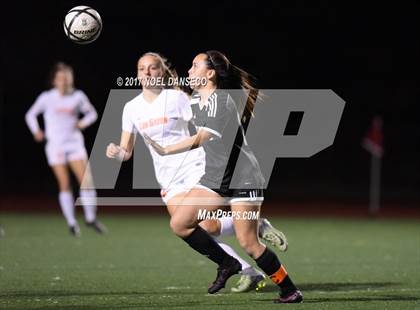Thumbnail 3 in Los Gatos vs. Woodside (CIF CCS D1 Semifinal) photogallery.