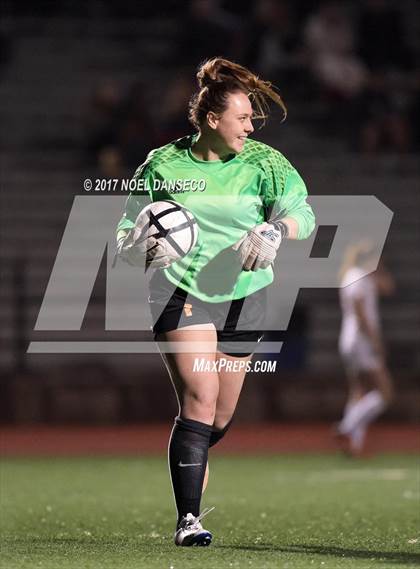 Thumbnail 2 in Los Gatos vs. Woodside (CIF CCS D1 Semifinal) photogallery.
