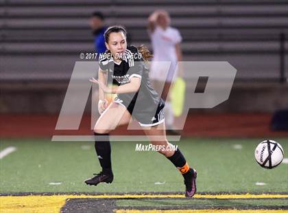 Thumbnail 1 in Los Gatos vs. Woodside (CIF CCS D1 Semifinal) photogallery.