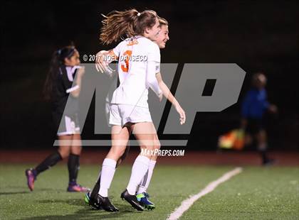 Thumbnail 1 in Los Gatos vs. Woodside (CIF CCS D1 Semifinal) photogallery.