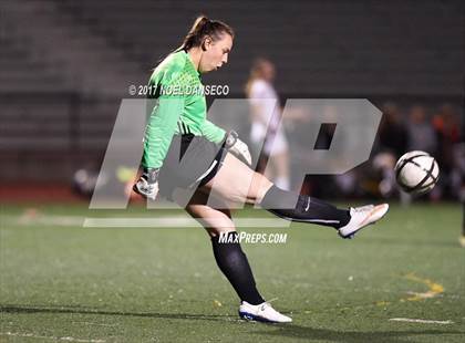 Thumbnail 2 in Los Gatos vs. Woodside (CIF CCS D1 Semifinal) photogallery.